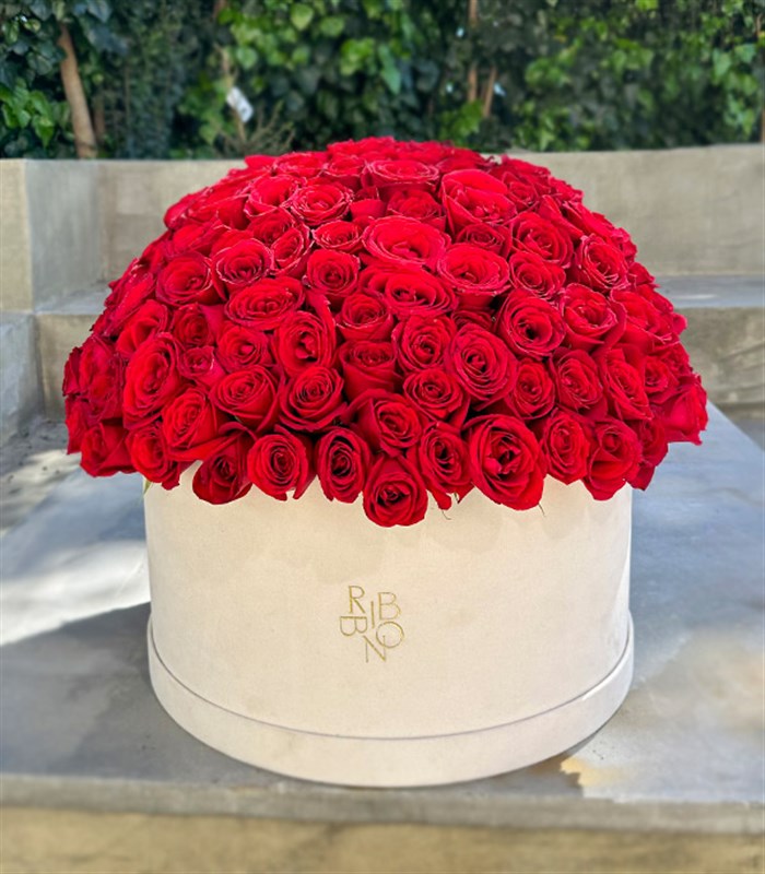 Kutuda 201 Kırmızı Gül Aranjmanı Royal Deluxe