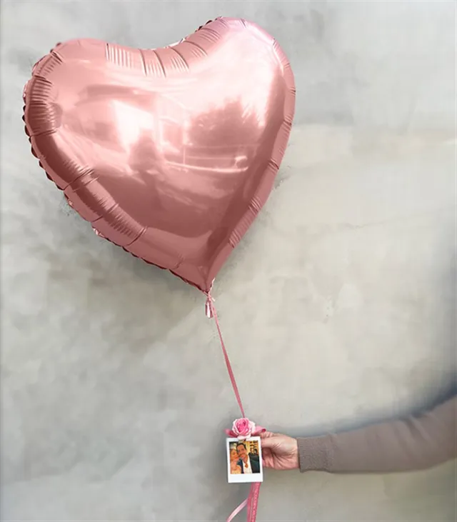 Kişiye Özel Instax Polaroid Fotoğraflı Rose Gold Uçan Kalp Balon 60 cm — görünüm 3
