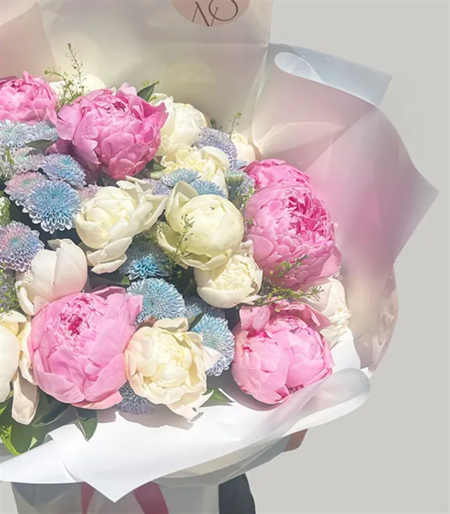 Grand Deluxe Mavi Krizantem Beyaz Pembe Şakayık Buketi — görünüm 4