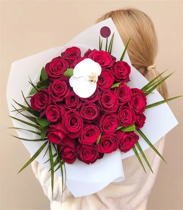 Amore 25 Kırmızı Gül Buketi