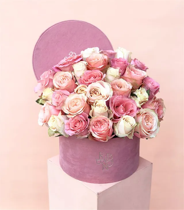 Rosaline Deluxe Pembe Somon Kutuda Güller