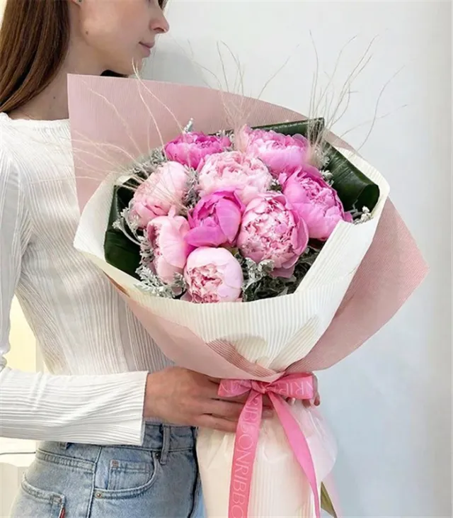 Agnes Pembe Şakayık Buketi — görünüm 3