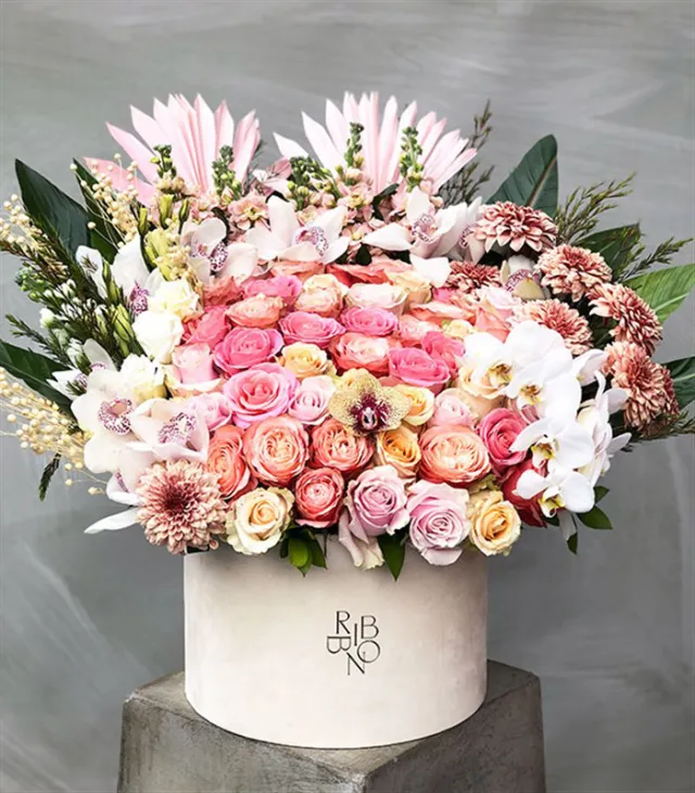 Rosaline Royal Deluxe Somon Pembe Kutu Çiçek