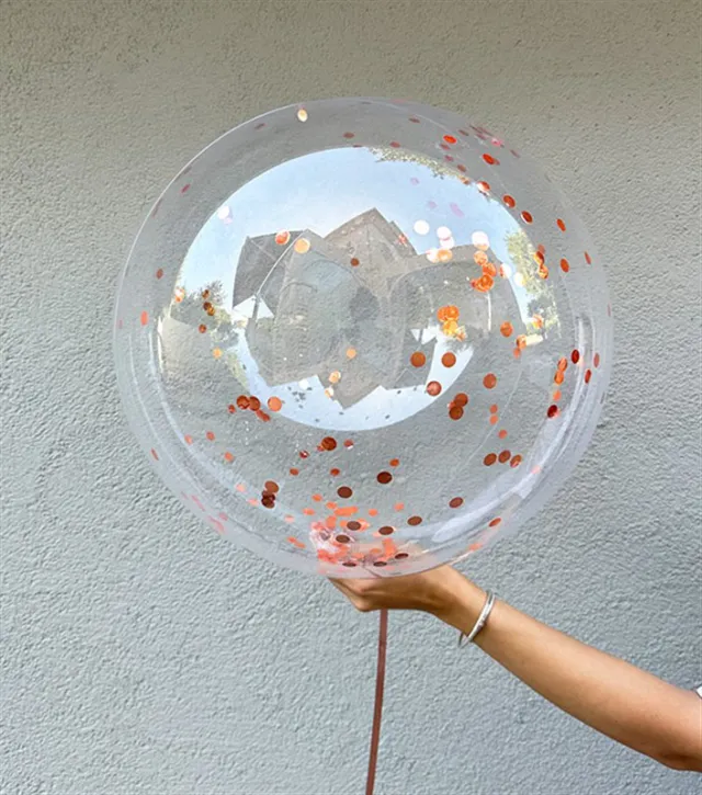Bronz Confetili Şeffaf Uçan Balon 40 cm — görünüm 3