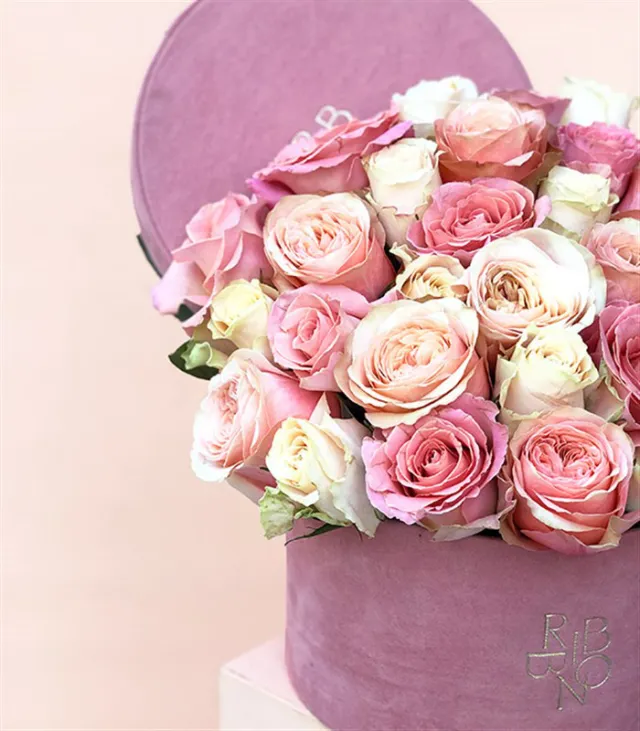 Rosaline Deluxe Pembe Somon Kutuda Güller — görünüm 4